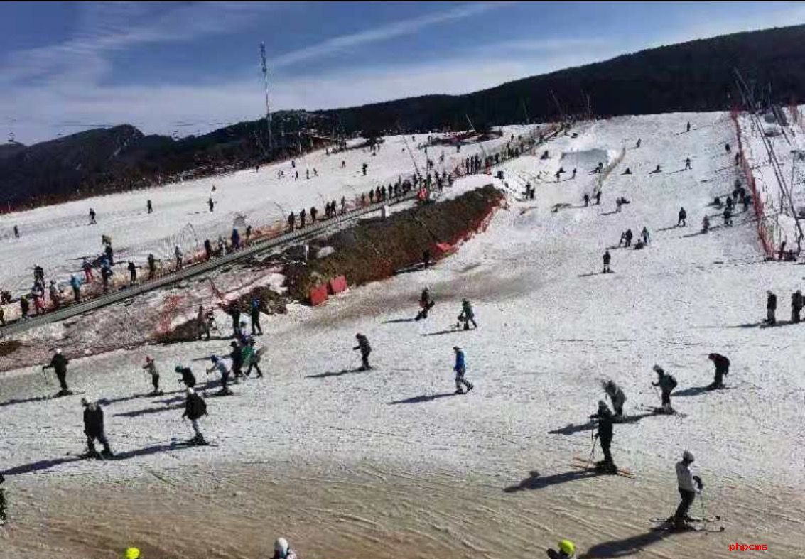 國家高山滑雪中心正式開展冬奧會賽時高山滑雪項目造雪工作