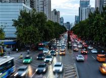 大数据引擎为城市做“交通体检” 车路协同技术打造新型智能交通体系