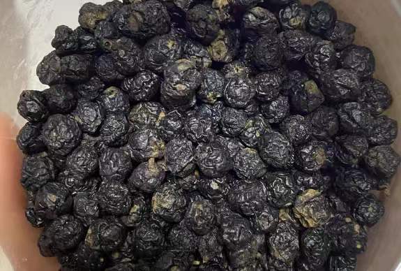 黑果花楸一次吃多少最合适 黑果花楸可以直接吃吗