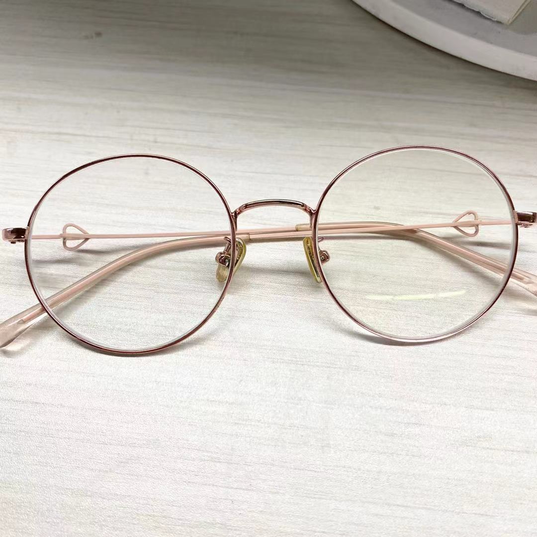 长期使用镜片会受磨损 如何保养眼镜？