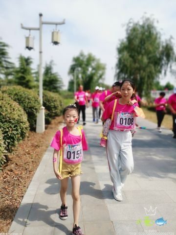 淮北首个智慧健身步道在市体育中心投入使用