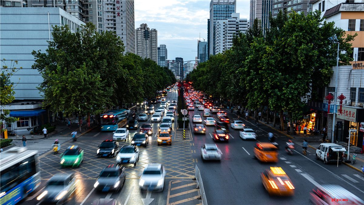 缓解“停车难” 广州出台21条政策措施