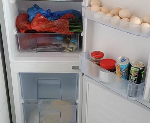 冰箱门边上的黑脏怎么清理？冰箱清洁注意事项有什么？